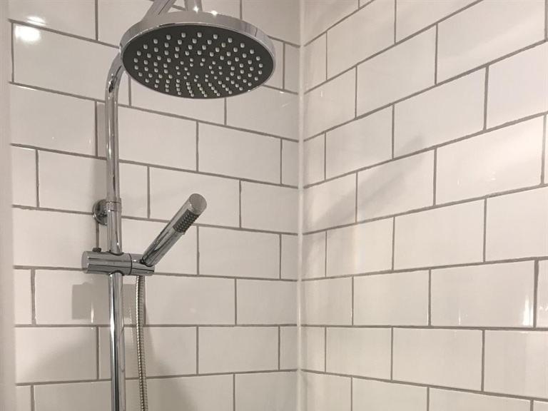 No.16 Hotel Seaham Cameră foto A shower